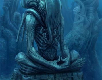 Según una vieja leyenda recogida porel escritor H. P. Lovecraft, Cthulhu era un dios terrible que dormía y soñaba en el fondo del mar, pero que algún día se despertaría y acabaría con la Humanidad. Nadie creyó en esta leyenda hasta que un minisubmarino dedicado al estudio de la fauna abisal halló, por pura casualidad, la ciudad sumergida donde Cthulhu dormía desde los albores del mundo. Además, captó ciertas irregularidades en el ritmo de su respiración, que parecían augurar el inminente despertar del monst